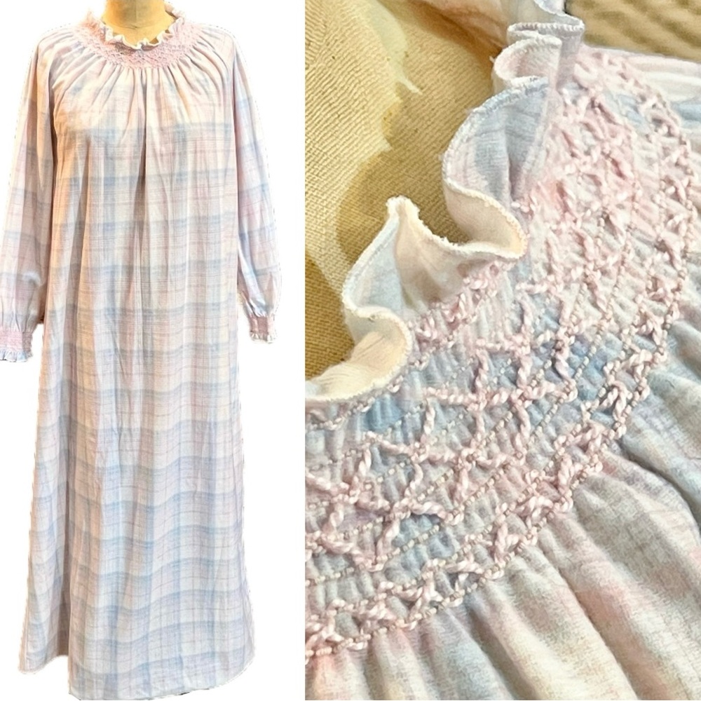 VINTAGE soft plaid flannel long sleeve maxi nightgown ruffle high neck 70s 80s